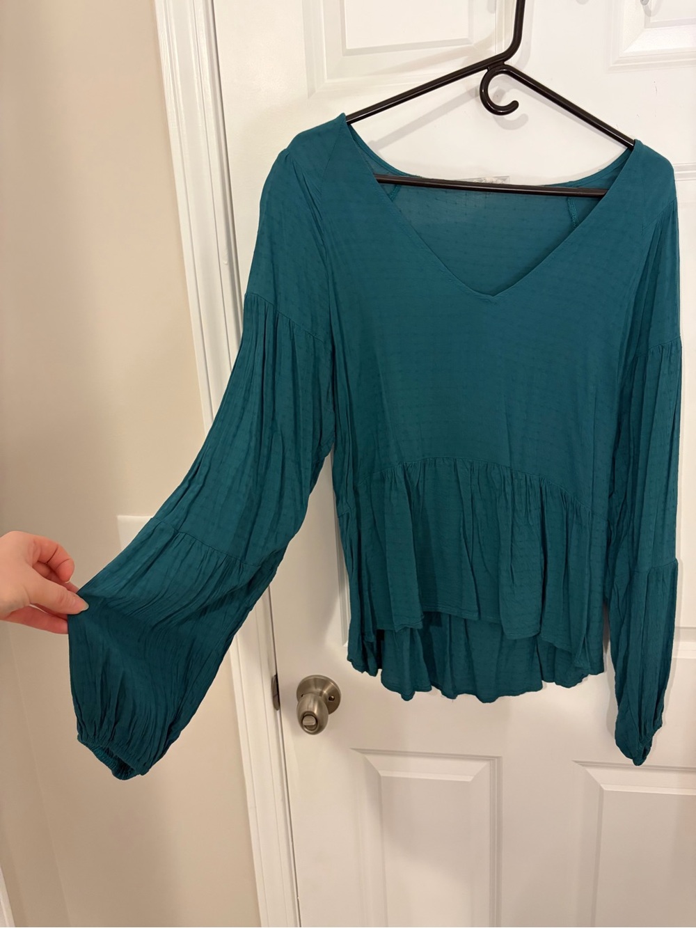 Eyeshadow Teal V-Neck Tiered Peasant Blouse - Large